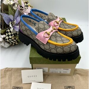 Women’s Gucci canvas/leather GG monogram loafers size 40 made in Italy
